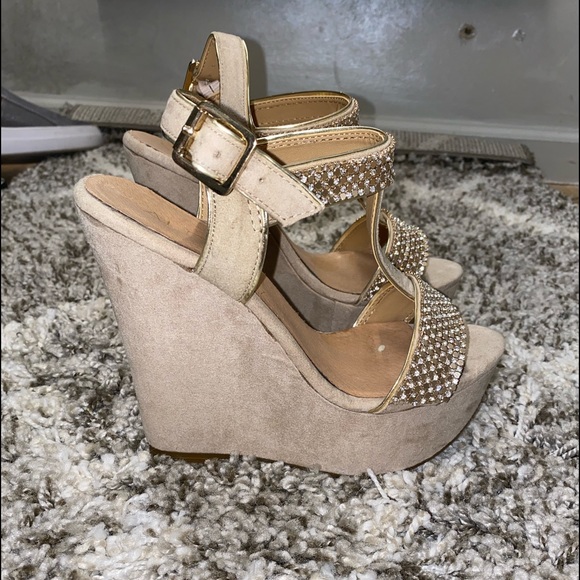 ALDO Rhinestone platform sandals - Picture 3 of 4